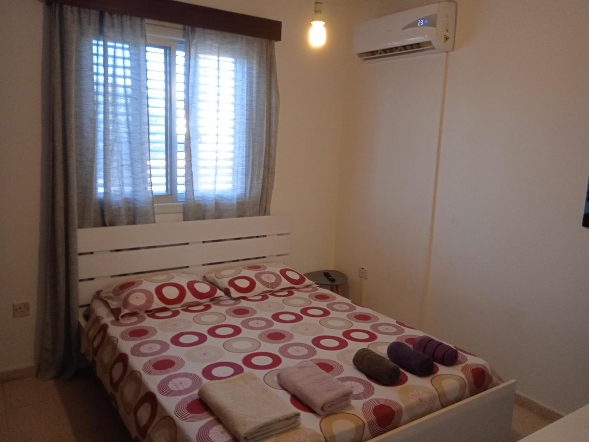 Larnaca, Pervolia 1 bedroom seaside apartment Exterior foto